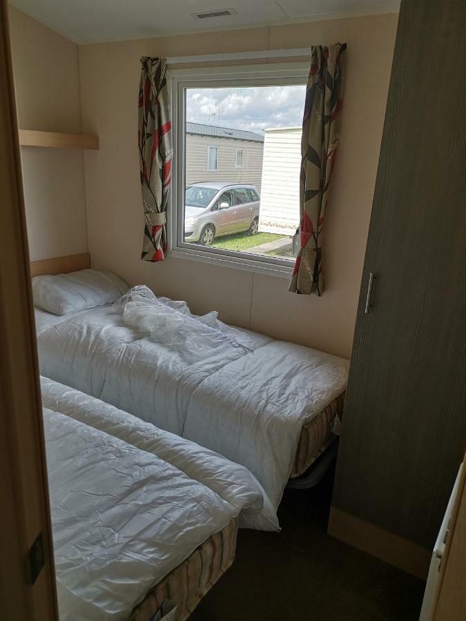 Caledonian Caravan Jaywick Sands Exterior photo